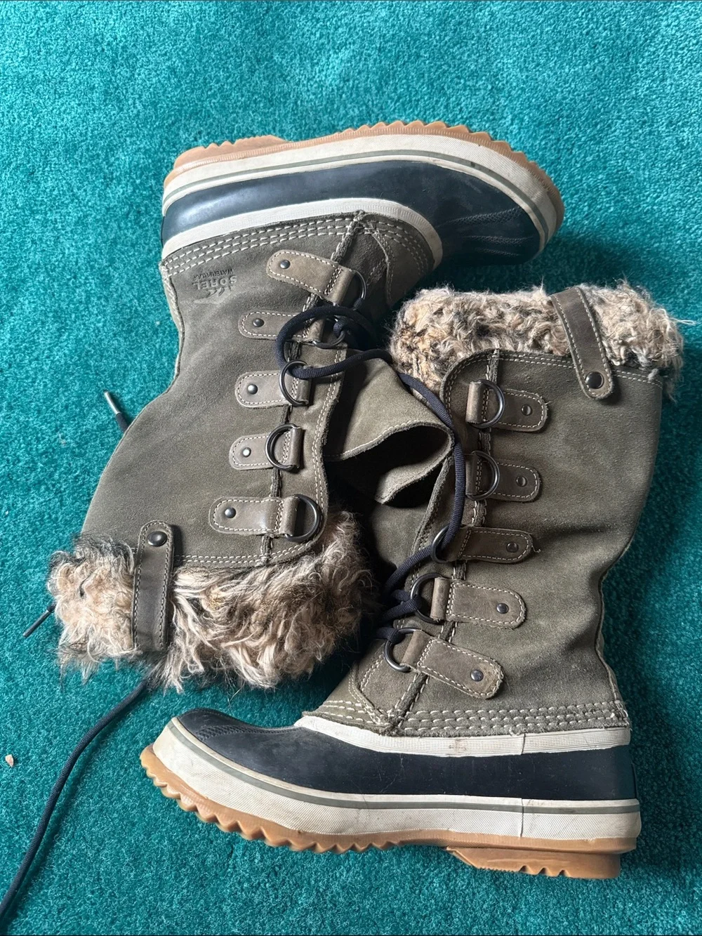 Sorel women Joan of arctic Olive Suede Fur-Trim Lace-Up Winter Boots